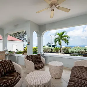 Luxury Seafront 4p Large Ground Floor , Playa Bonaire, Sint Eustatius en Saba