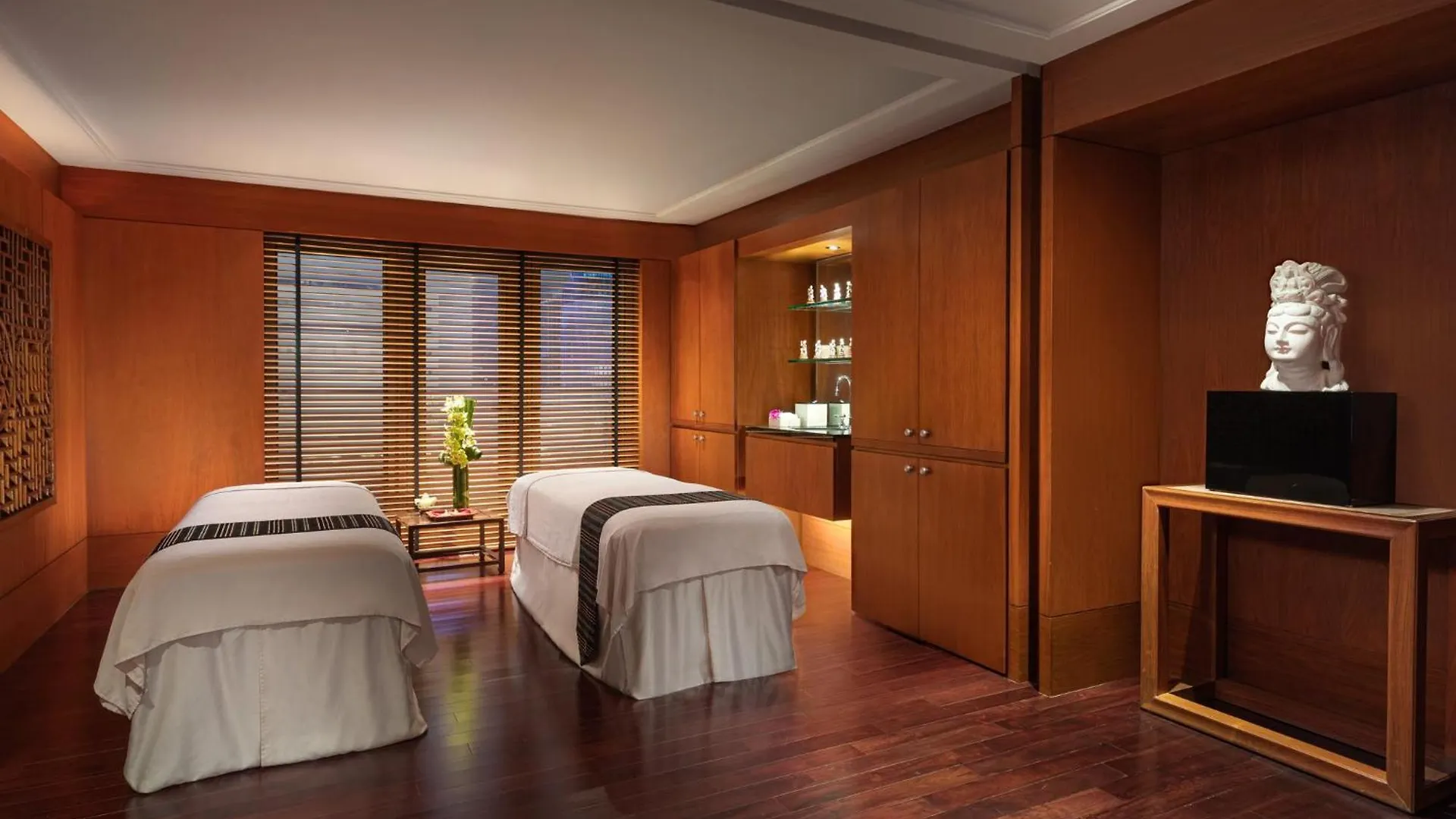 Mandarin Oriental, Hong Kong Hotel 5*,  China