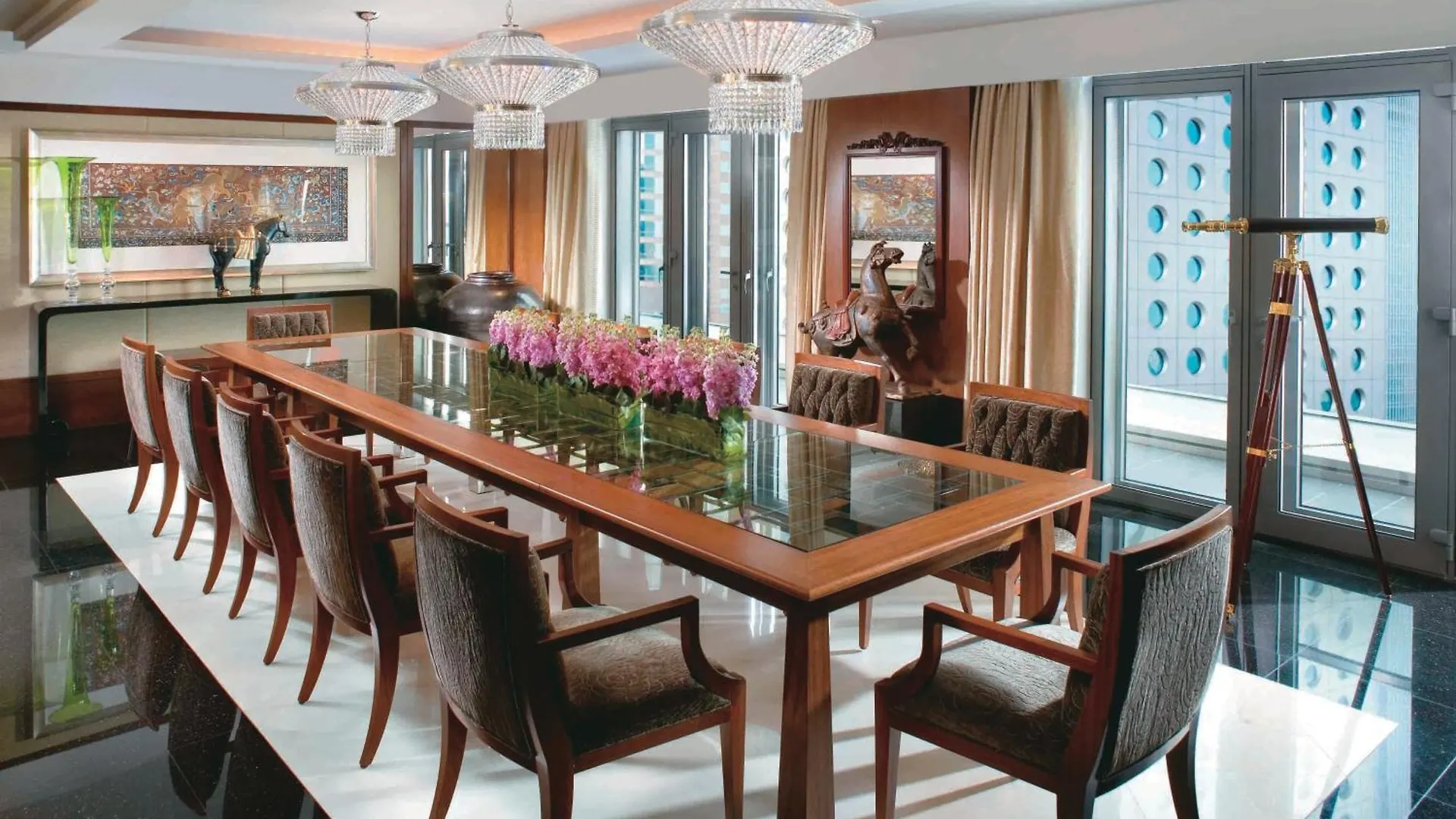 מלון Mandarin Oriental, הונג קונג