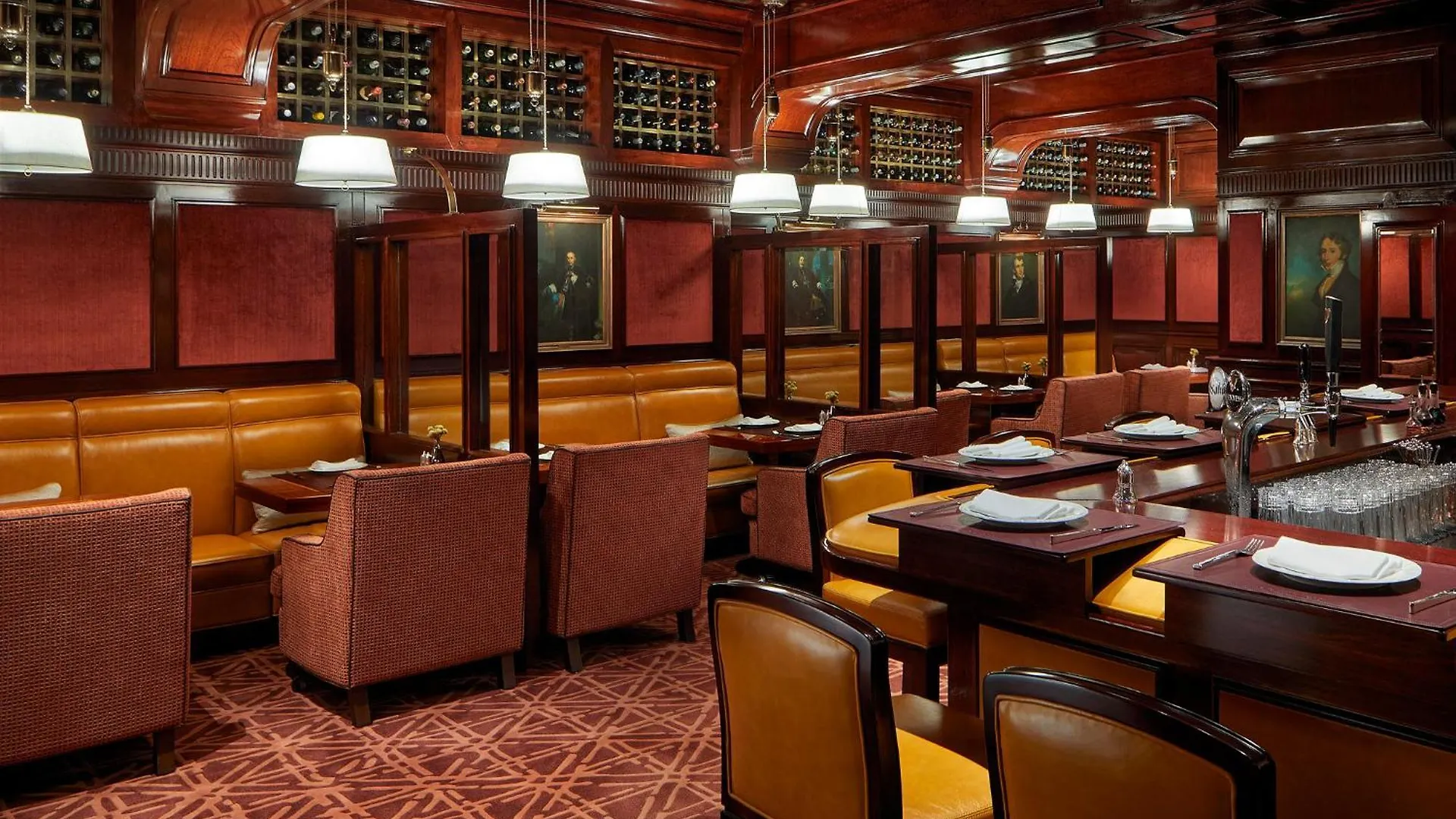 מלון Mandarin Oriental, הונג קונג