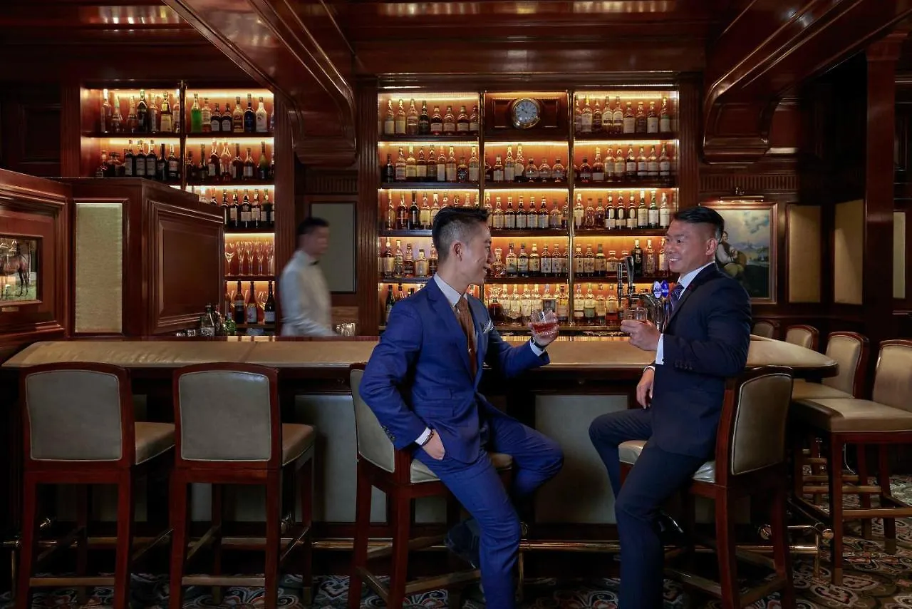 מלון Mandarin Oriental, הונג קונג