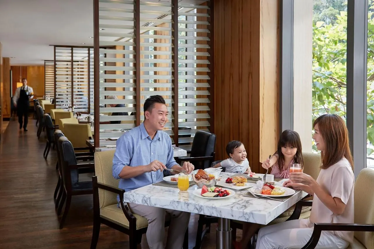 Mandarin Oriental, Hong Kong Hotel 5*,